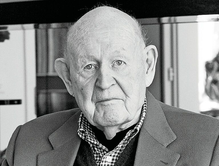 Robert Haussmann (1931–2021)