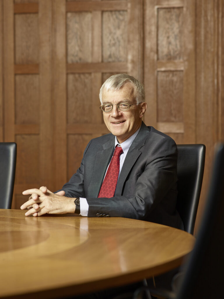 Felix E. Mueller, chief editor of the NZZ am Sonntag, in the committee room at the Falkenstrasse in Zurich, Switzerland, on May 22, 2015. (KEYSTONE/Christian Beutler)

Felix E. Mueller, Chefredaktor der NZZ am Sonntag, am 22. Mai 2015, im Komitee Zimmer an der Falkenstrasse in Zuerich. (KEYSTONE/Christian Beutler)