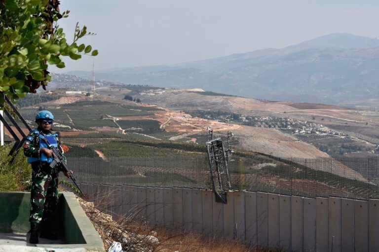 UN peacekeepers in Lebanon guard Israel border