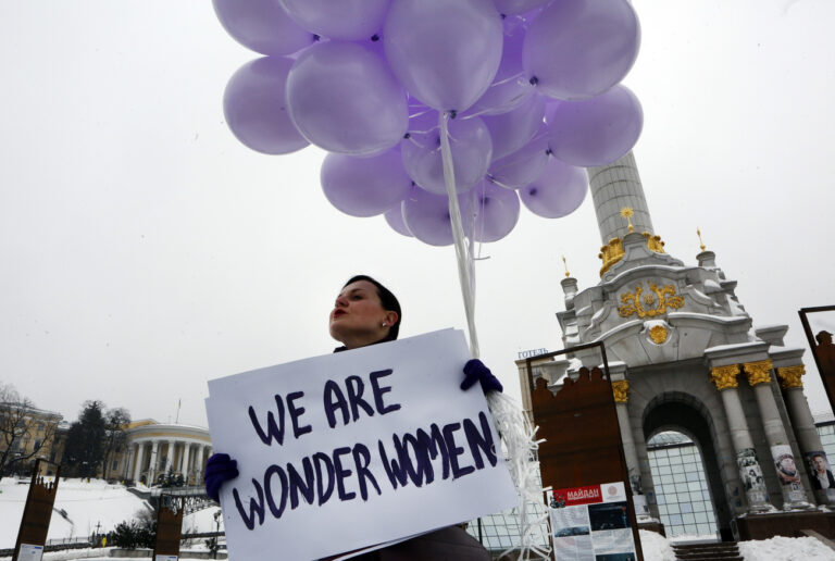 So geht feministische Aussenpolitik: Auch im Krieg dreht sich alles um die Frauen, nicht um die kämpfenden Männer