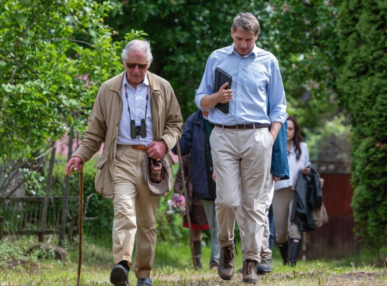 Prinz Charles’ Liebe zu Siebenbürgen: Wenn Prinz Charles vom «Kreislauf der Tugend» schwärmt, ist er auf dem Gut meines Bruders, Graf Tibor Kálnoky, angekommen, wo er seit vielen Jahren die Sommerferien geniesst