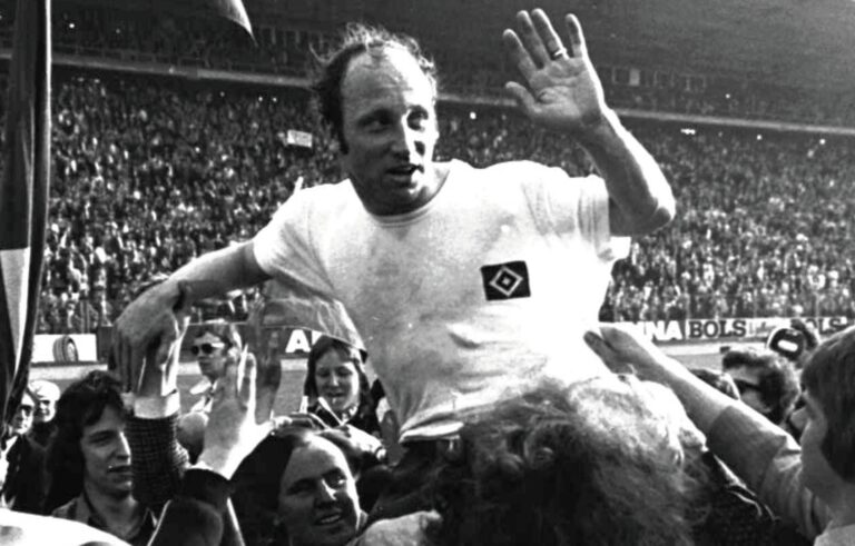 Uwe Seeler (1936 – 2022)