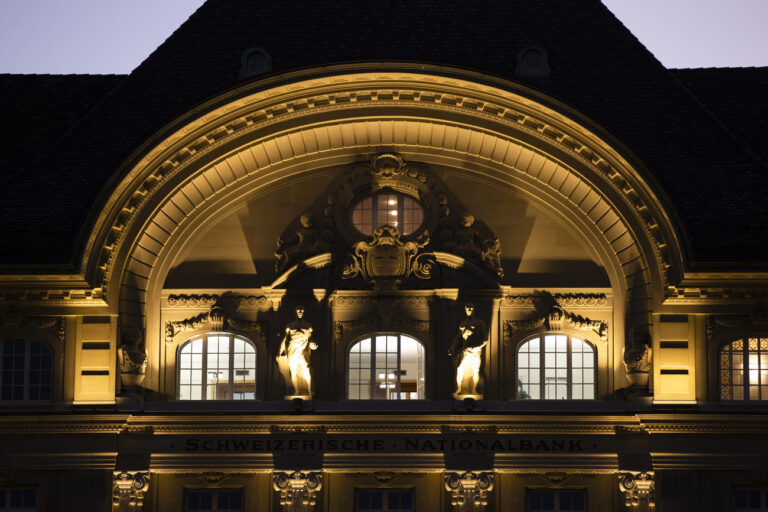 Die Schweizer Nationalbank, am Freitag, 18. Dezember 2020, in Bern. (KEYSTONE/Peter Klaunzer)