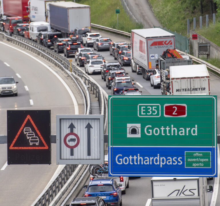 12 Sekunden Grün: Die Staus vor dem Gotthardtunnel sind menschengemacht. Die Ampeln sind falsch eingestellt