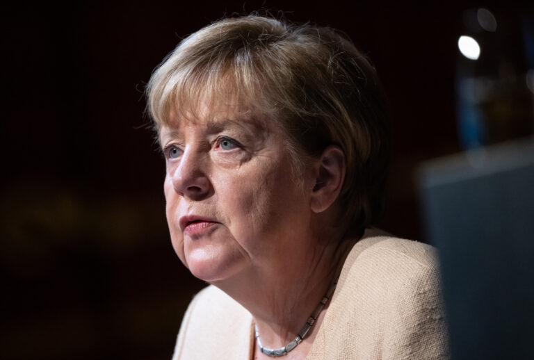 06.10.2022, Bayern, München: Angela Merkel (CDU, frühere Bundeskanzlerin, nimmt an einem Festakt zum 77-jährigen Bestehen der Süddeutschen Zeitung im Gärtnerplatztheater teil. Foto: Sven Hoppe/dpa +++ dpa-Bildfunk +++ (KEYSTONE/DPA/Sven Hoppe)