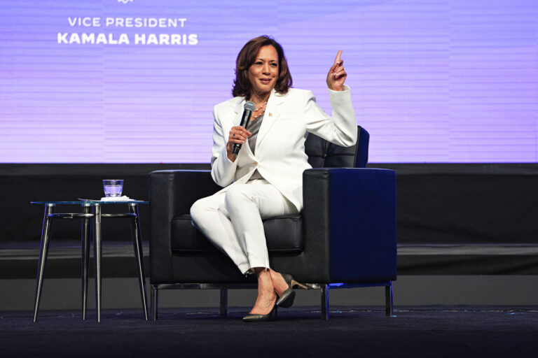 US-Vizepräsidentin Kamala Harris fordert eine «Reduktion der Bevölkerung»: Versprecher oder unfreiwilliges Geständnis?