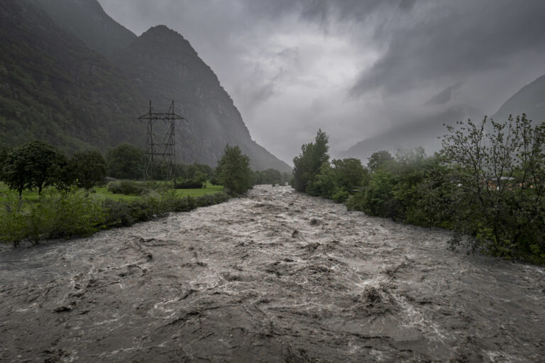 Ist die Klimaerwärmung schuld an Unwetterschäden? Die Zahlen für die Schweiz sagen etwas anderes