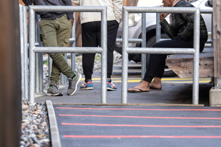 Immer mehr Arbeitslose in der Schweiz: Wie Migranten unsere Sozialwerke plündern