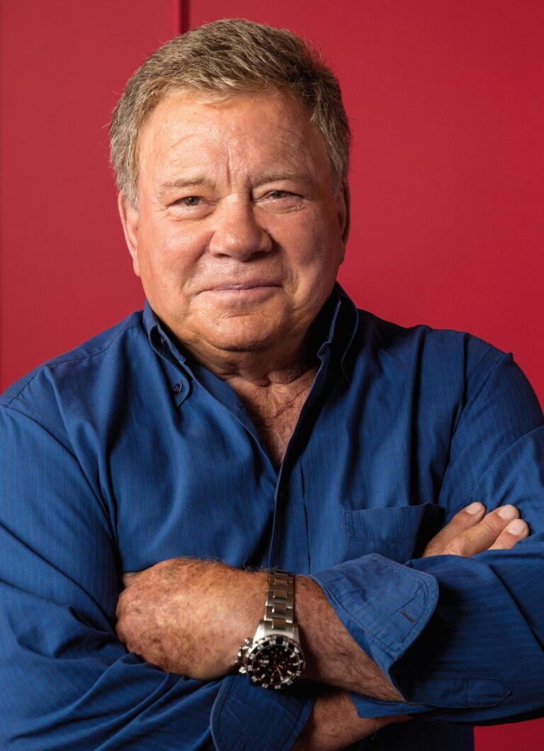 Hollywoods Philosoph der Lebensfreude: William Shatner ist 92 Jahre alt, steht seit sieben Jahrzehnten vor der Kamera und denkt nicht ans Aufhören. Der Kult-Schauspieler, berühmt geworden als Captain Kirk in «Star Trek», hat sich zu einer Art Optimismus-Guru der Filmbranche entwickelt