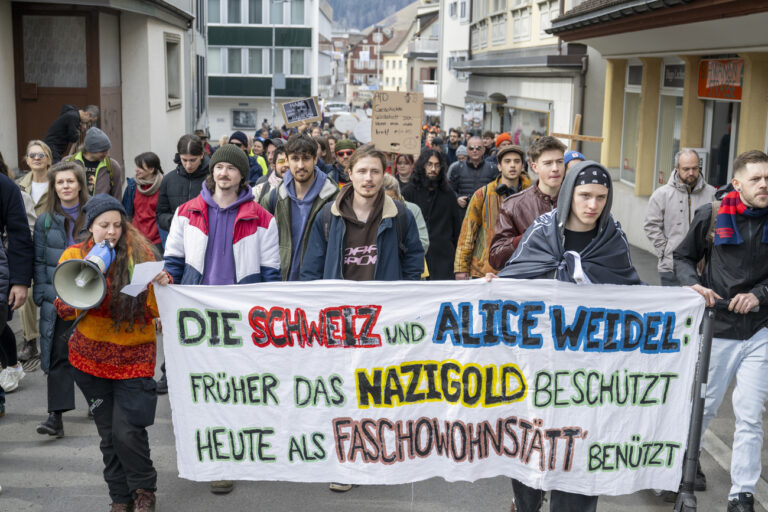 «Deutsche Politik und Wahlkampf haben in Einsiedeln nichts verloren»: Landschreiber Schönbächler bezeichnet Bewilligung für Anti-Weidel-Demo als Fehler