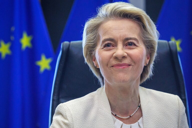 epa11941701 European Commission President Ursula von der Leyen chairs the European Commission College Meeting in Brussels, Belgium, 05 March 2025. EPA/OLIVIER MATTHYS