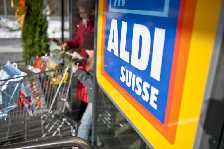 Das fabelhafte Aldi-Prinzip: Mit Geschick hat sich der deutsche Lebensmittelhändler in der Schweiz etabliert. Entscheidend sind: Qualität zu tiefen Preisen und ein überschaubares Angebot