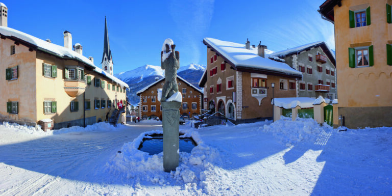 Unterwegs im Kunst-Schnee: Expedition zu den schönsten Galerien der Schweizer Alpen