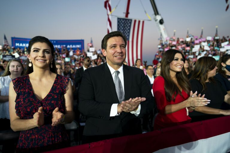 Ron DeSantis tritt aus Trumps Schatten